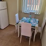 Sunny Family 302, * Napospart