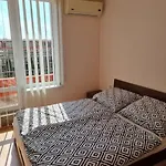 Sunny Family 302, * Napospart